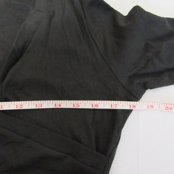 Fredericks of Hollywood V-Neck Black Top
New - Picture 8 of 10